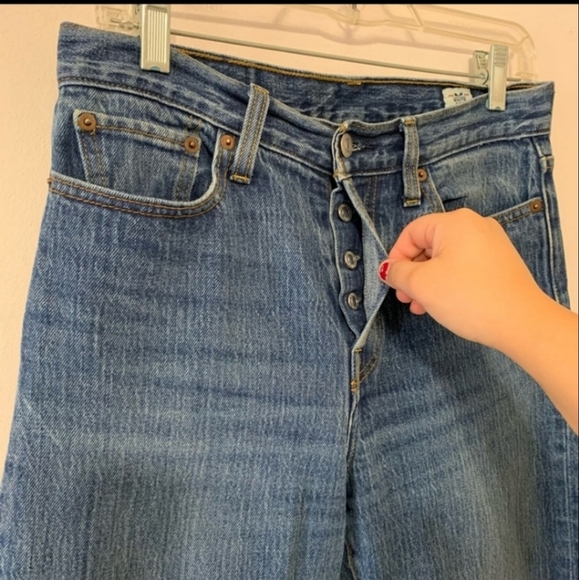 LEVIS high waist, medium wash- White oak denim size 28 - Picture 5 of 6